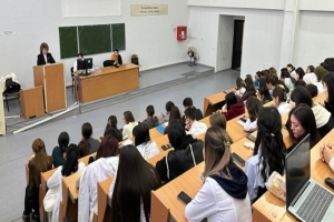 Обучение будущих фармацевтов. В КазНМУ прошел семинар по регулированию сферы обращения лекарств